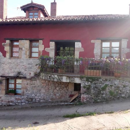 La Portiella Del Llosu Pandiello 外观 照片